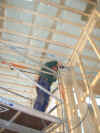 2006-01-11 Kent drar elrör i taket